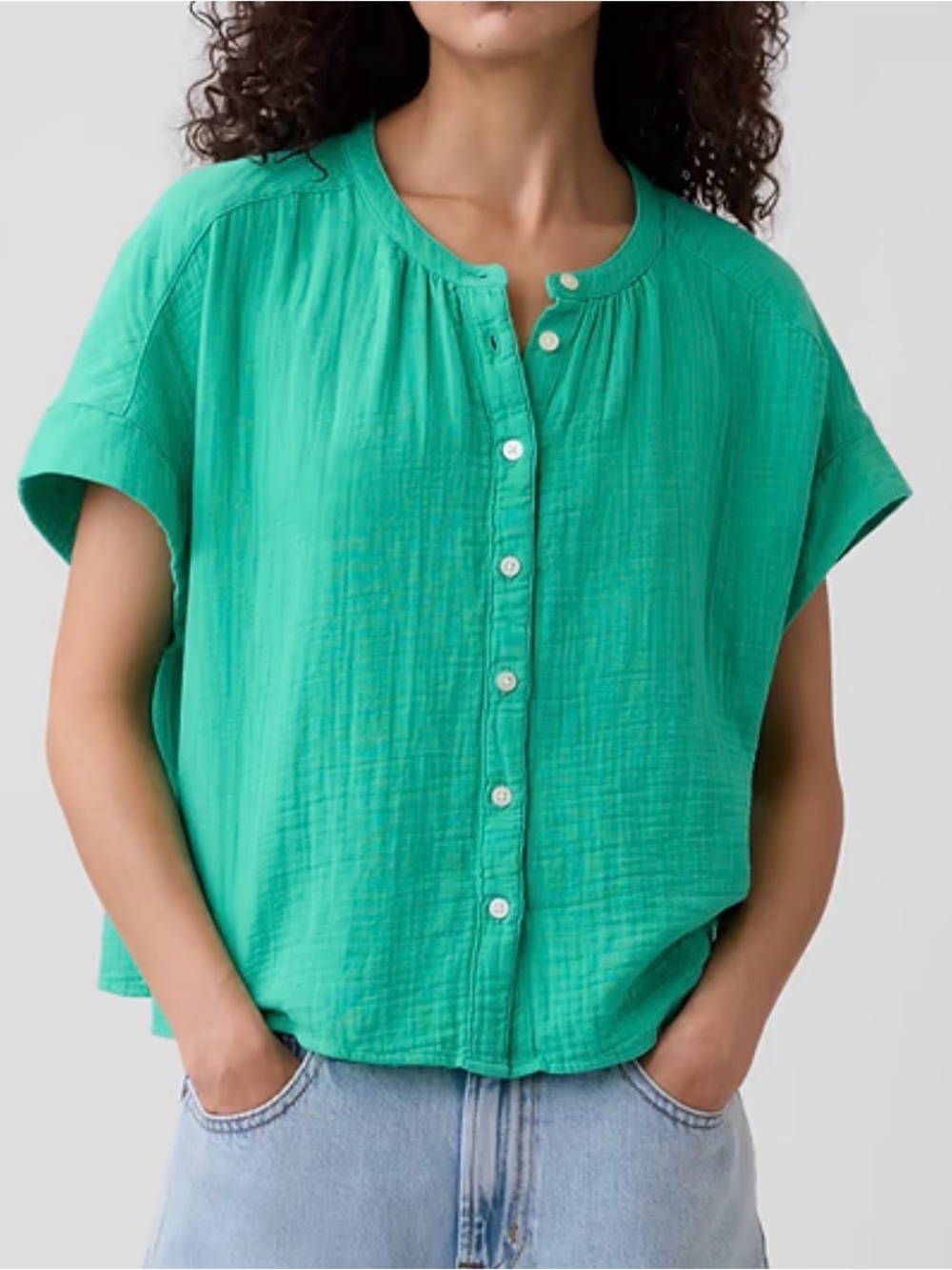 GAP Short-Sleeve Button-Front Top in Emerald Green